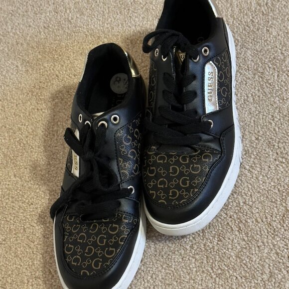 GUESS black and gold Shoes - Picture 2 of 5